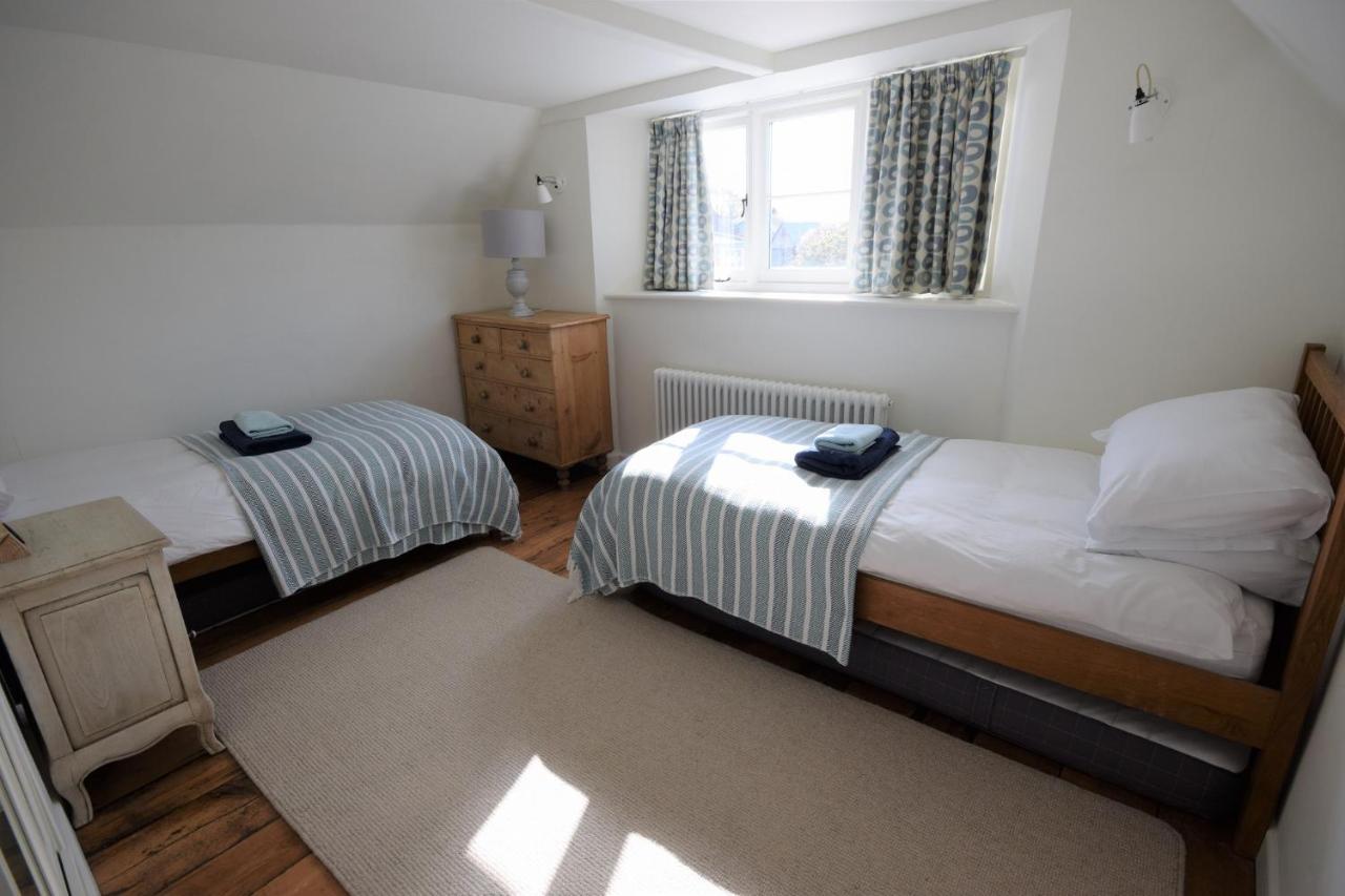 Greystone Cottage - Sea Views, Short Stroll To A Beautiful Sandy Beach Brook  Exterior foto